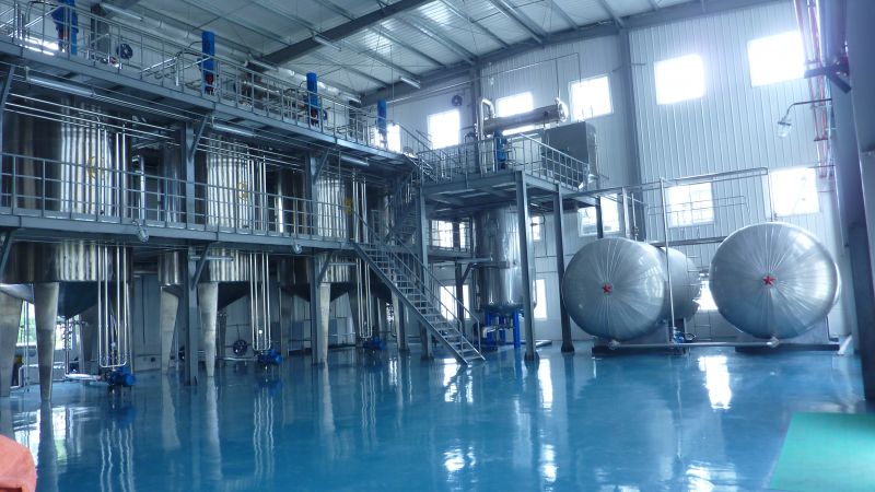 亞臨界低溫萃取設備應該如何選擇？植物提取設備維護指南